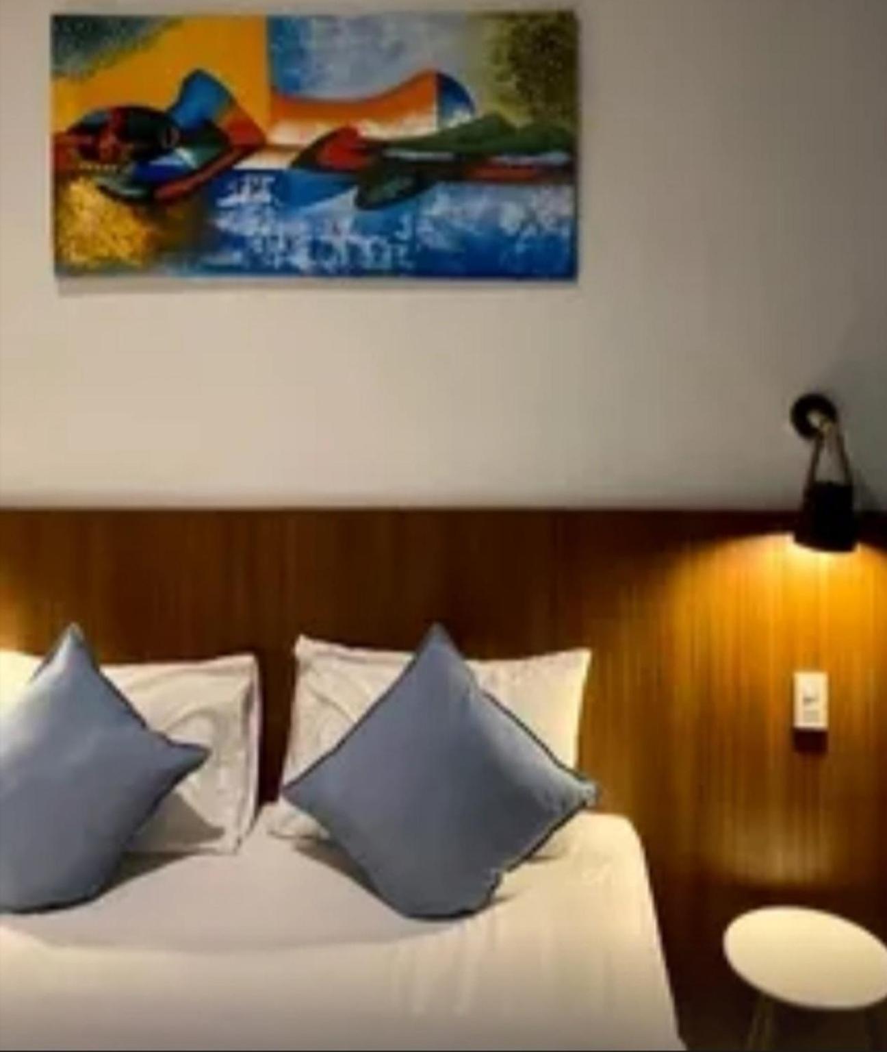 Vosstel Guest House Medan Esterno foto