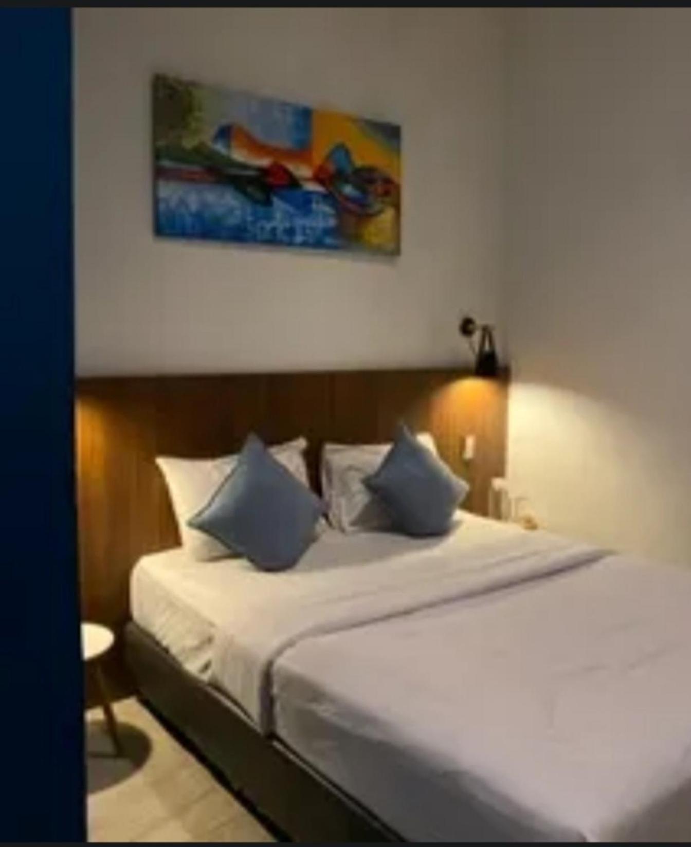 Vosstel Guest House Medan Esterno foto
