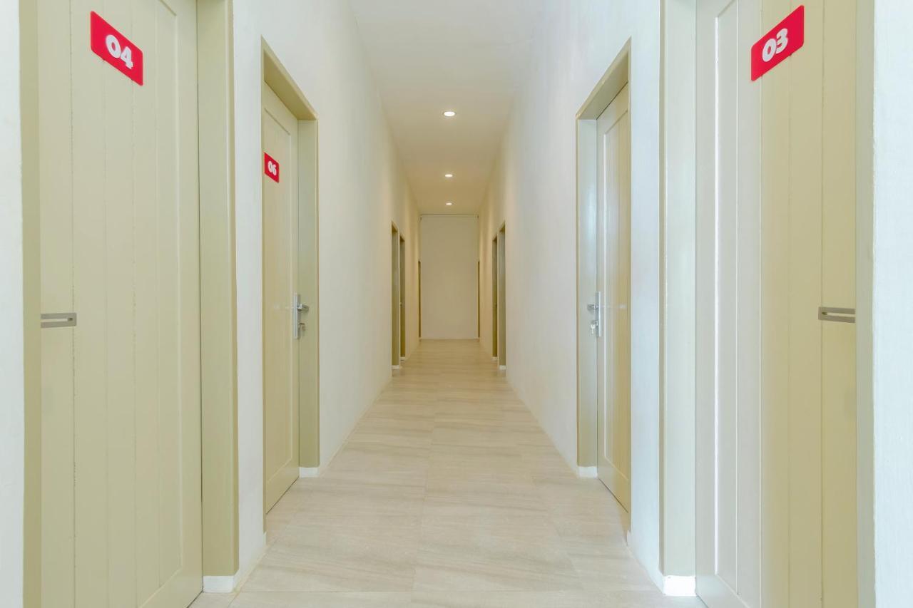 Vosstel Guest House Medan Esterno foto