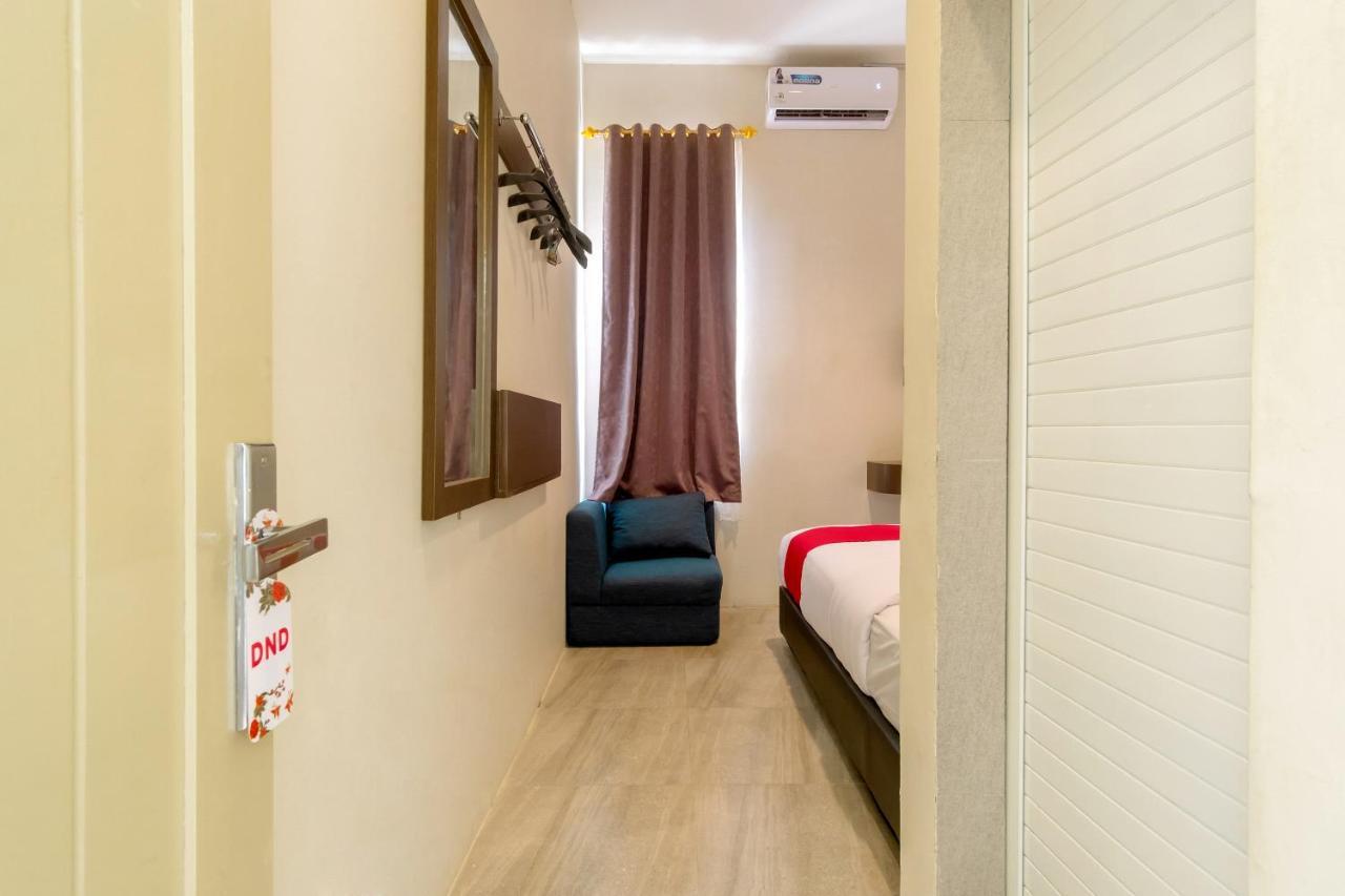 Vosstel Guest House Medan Esterno foto