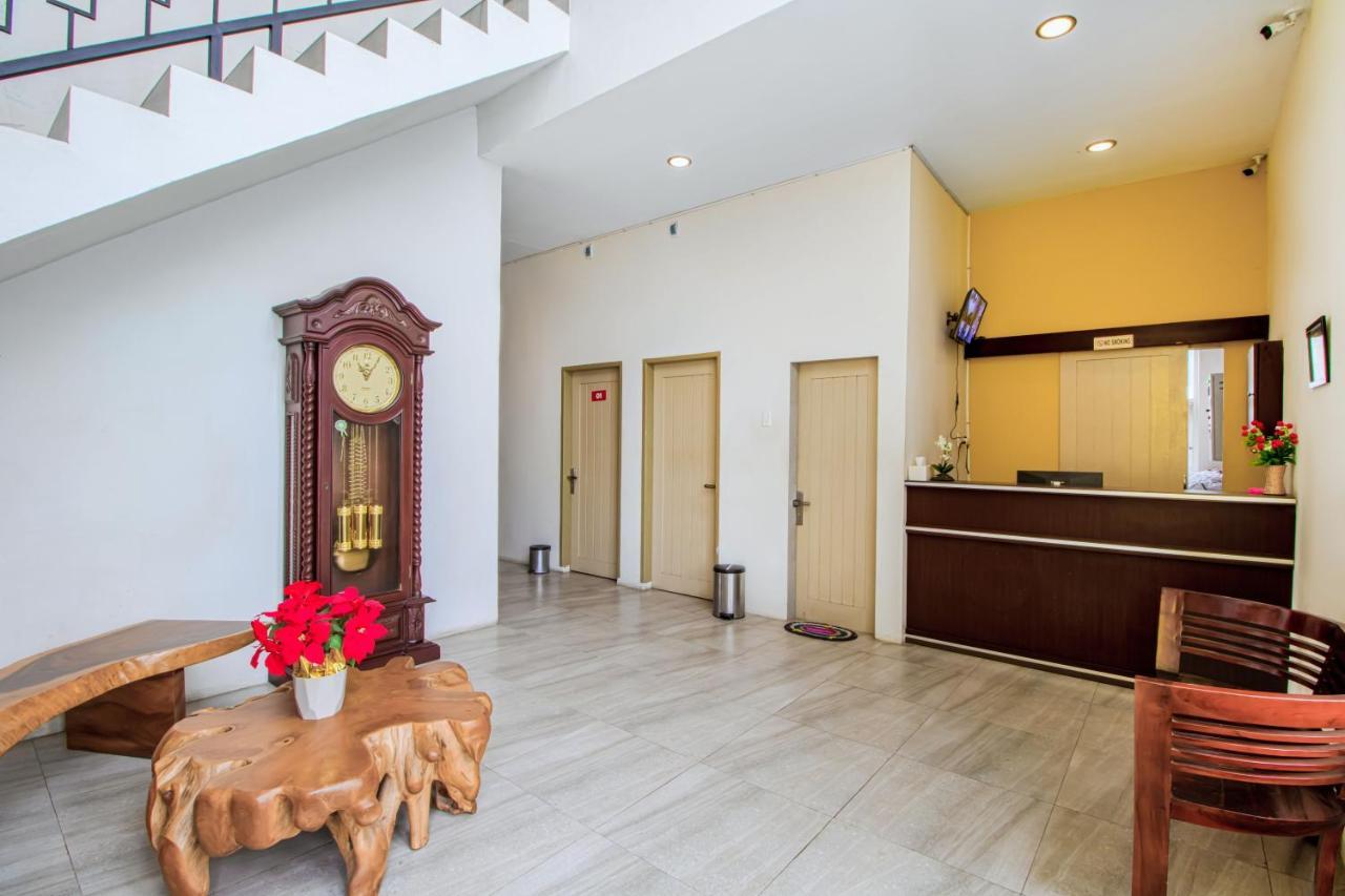 Vosstel Guest House Medan Esterno foto